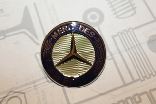 A2188170116 Mercedes Emblem -Benz Original