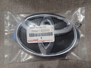 Toyota Verso Emblem a Auris 75301-02020 Originál