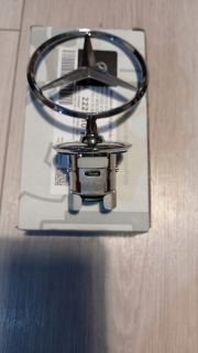 Mercedes 205-222 Znak pre masku