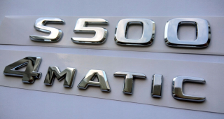 Mercedes S500 4matický chrómový znak