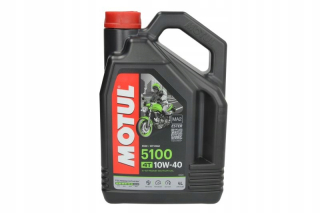 Motul 5100 4T motorový olej.
