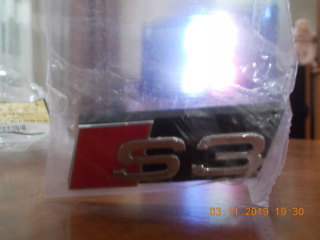Nápis S3 8P0 853 736A 2ZZ Audi nový originálny