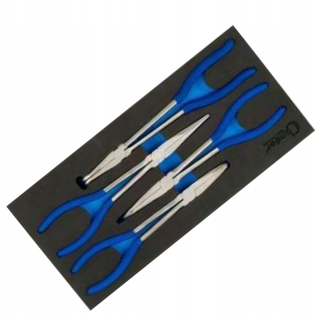 Demontáž zapaľovacích sviečok - 12V tester batérie