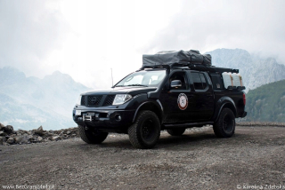 Naviják na offroad - Navarský nárazník D40 05-10 FV Bumper Plate